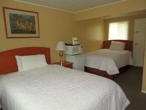 Sorrento Inn Motel - Image 5