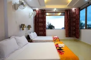 Golden View Villa - Image 3