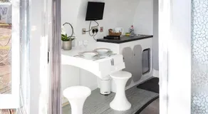 Buttles Glamping Pod - Image 5