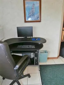 AMERICAS BEST VALUE INN - Image 2
