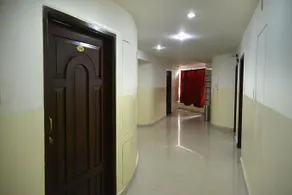OYO Rooms Masab Tank Flyover - Image 2