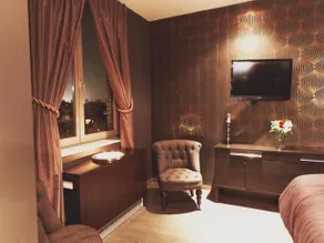 Secret Suites - Image 4