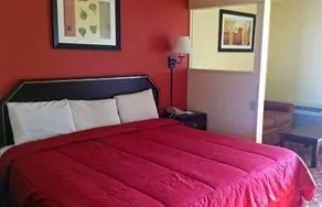 Americas Best Value Inn & Suites - Image 4