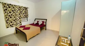 Sandy's Holiday Inn - Image 4