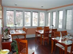 Somerset Inn Ottawa - Image 5