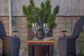 Carpinteria Cottage Holiday Home - Image 5