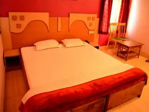 Hotel Lotus - Image 3