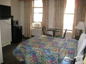 New York Inn - Image 2