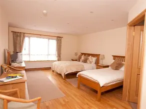 Sandyhills Bed & Breakfast - Image 3