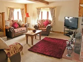 2 Stud Cottage - Image 1