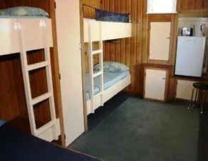 Takapuna Beach Holiday Park - Image 2