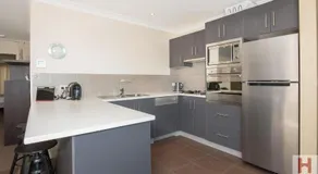Maison Noir 1 - Image 4