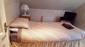 Grove House Accomodation - Image 5