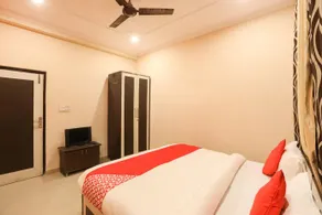 OYO 64271 Singh Hotel 2 - Image 5