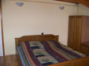 Retfoldi Vendeghaz - Image 5