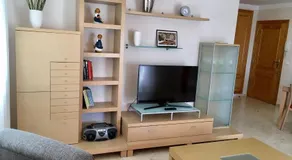 APARTAMENTO CON TERRAZA, VISTAS AL MAR Y PISCINA - Image 3