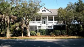 Goldsmith 5 Bedrooms 4 Bathrooms Home - Image 1