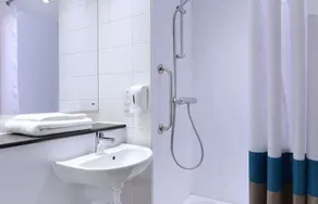 Travelodge Bristol Filton - Image 3