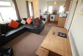 Cardiff Holiday Homes Park Avenue Apartments - Image 5