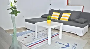Aquamare Apartment - Image 2