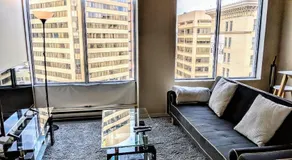 Modern Downtown Loft, Walk Everywhere, LRT at Doorstep - Image 4