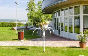 Waberer's Club Hotel - Image 2