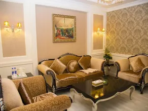 Elan Hotel Zhuhai Ningxi Wenhua Square - Image 2