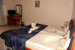 Sweet Home - Image 2