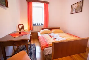 Guest House Gosti če Gačnk V Logu - Image 5