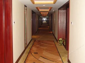 Longxiang Hotel - Image 2