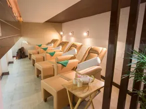 The Wings Transit Lounge - Image 4