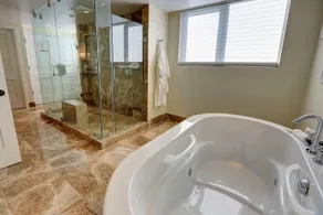 180deg 3br 3bacondo Apart-Hotel - Image 4