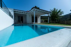 Important Group Villa Diana - Image 1