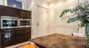 BNBHolder Luxury Triplex CHAMBERI - Image 5
