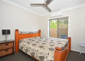 Two Storey Beach House - Image 2