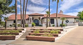 Phoenix Home with Private Oasis Walk to Lookout Mtn - Image 4