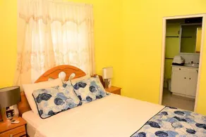 Mackston Apartments - Image 5