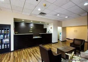 Americas Best Value Inn Moline - Image 2