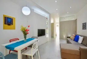 Boutique Home - Image 2