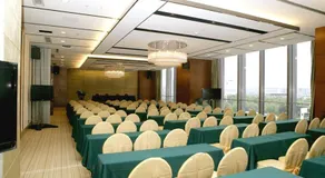 Rosedale Hotel & Suites Nantong - Image 3