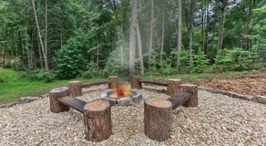 COE-Z Cabin Escape - Beautiful, spacious ranch style cabin with Three King Bedrooms. - Image 4
