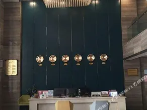 Luming Hotel - Image 3