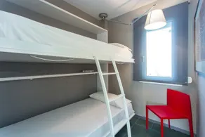 Ampersand - Bright 2-bedroom Apartment - Image 4