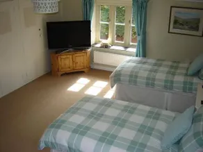 Flint House Bed & Breakfast - Image 4