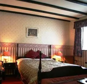The Coach And Horses Inn - Image 1