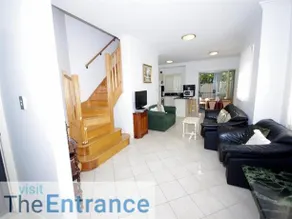 Toowoon Bay Townhouse - Image 4