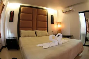 Wilawan Pool Resort Koh Larn - Image 5