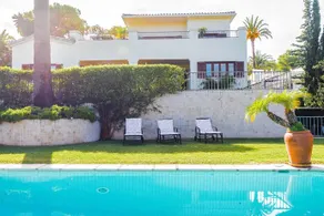 OleHolidays Villa Holy Nueva Andalucia - Image 1