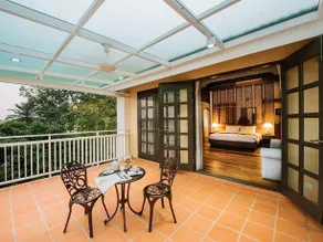 Botanica Mansion - Image 2