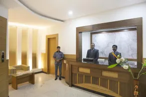 Hotel Pent House - Image 3